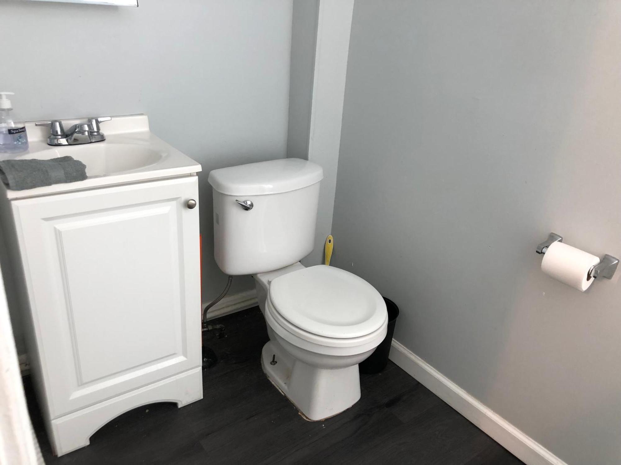 Private 2-Bedroom With Free Parking And Direct Bus To Nyc Manhattan Only 2 Blocks Away Linden Exterior foto