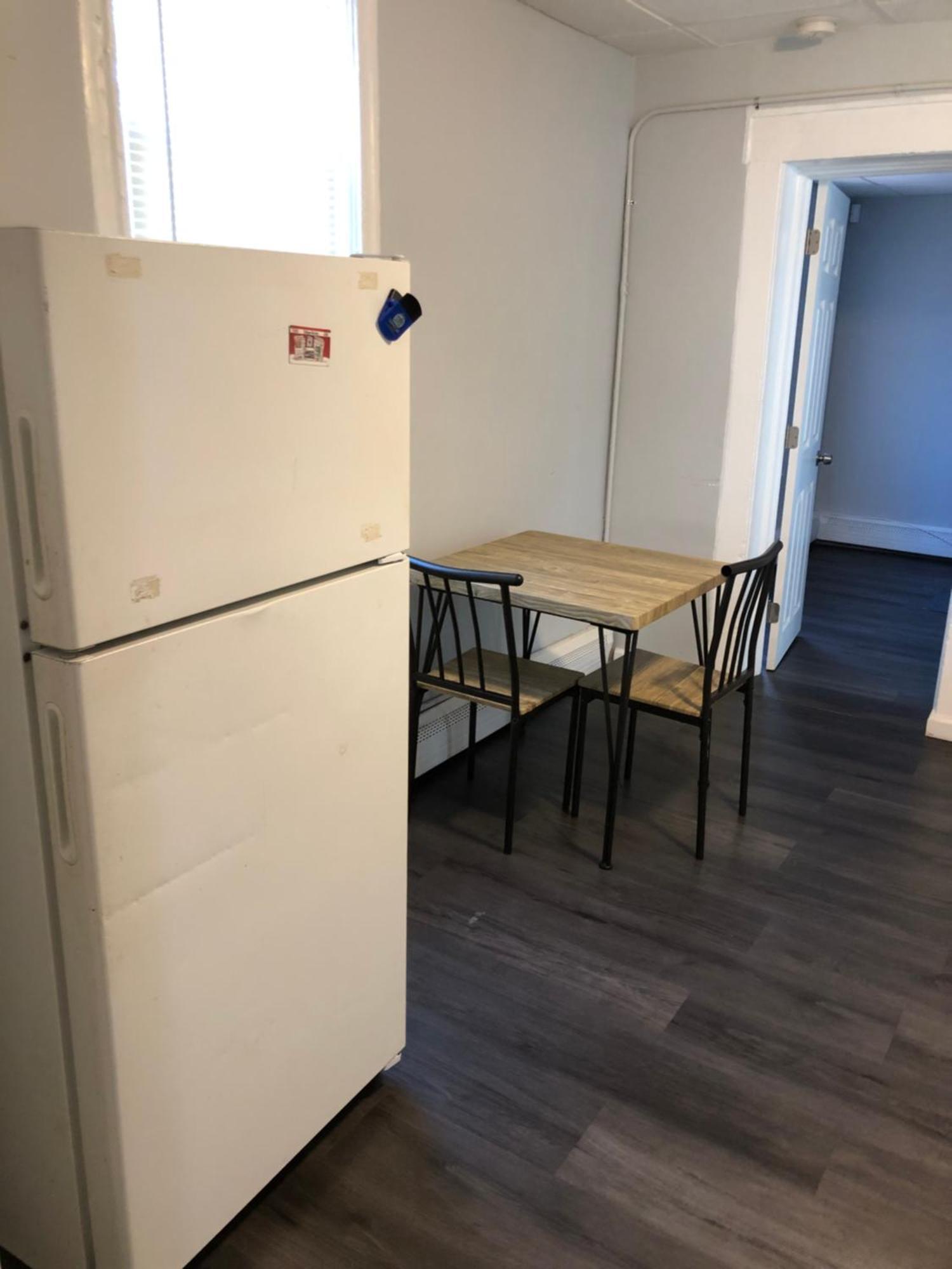 Private 2-Bedroom With Free Parking And Direct Bus To Nyc Manhattan Only 2 Blocks Away Linden Exterior foto